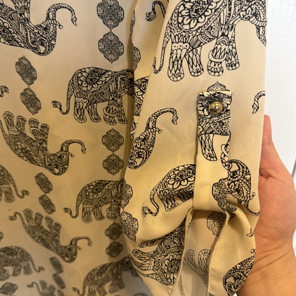 Size Medium Business Casual Blouse from Agaci - Picture 3 of 5